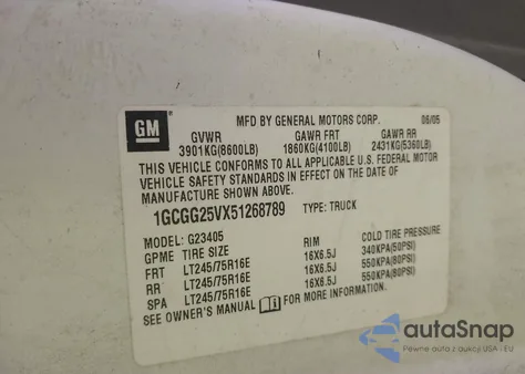 2005 Chevrolet Express from USA, damaged, VIN 1GCGG25VX51268789